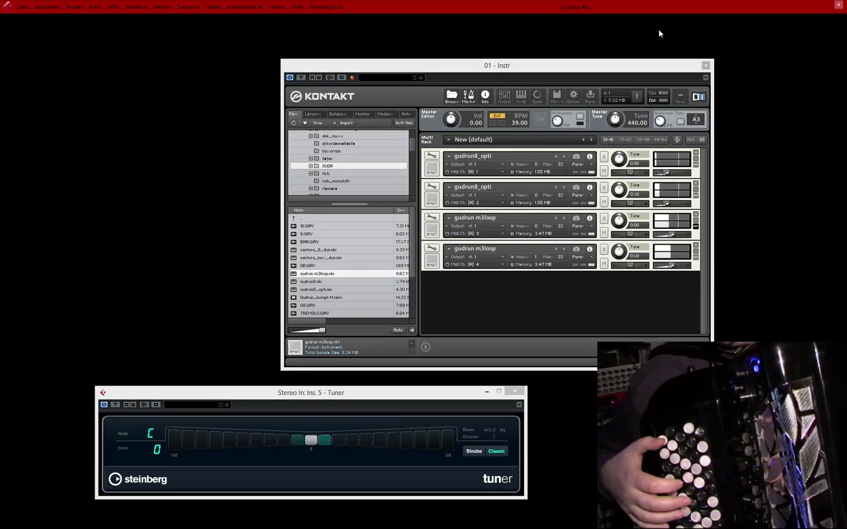 Quartertone Accordion Experiment I on Vimeo