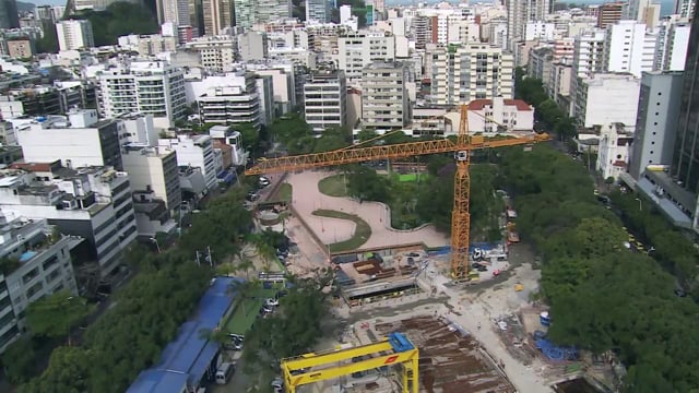 BRAZIL'S BIGGEST BUILDER IS A FINANCIAL FORCE IN ELECTIONS