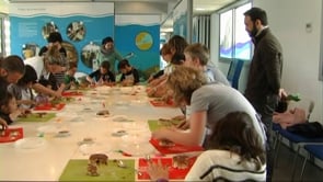 Ple al taller de Mona de Pasqua del Maram