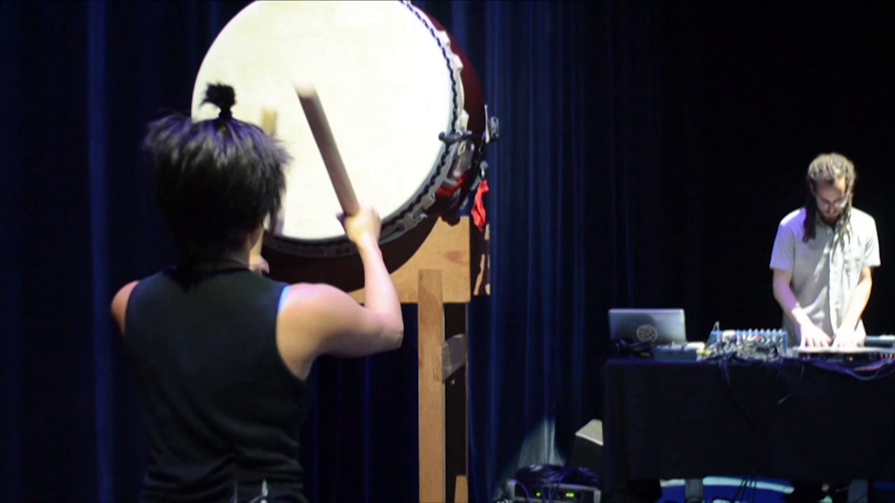 Center no distractor @ Blikopener 2013