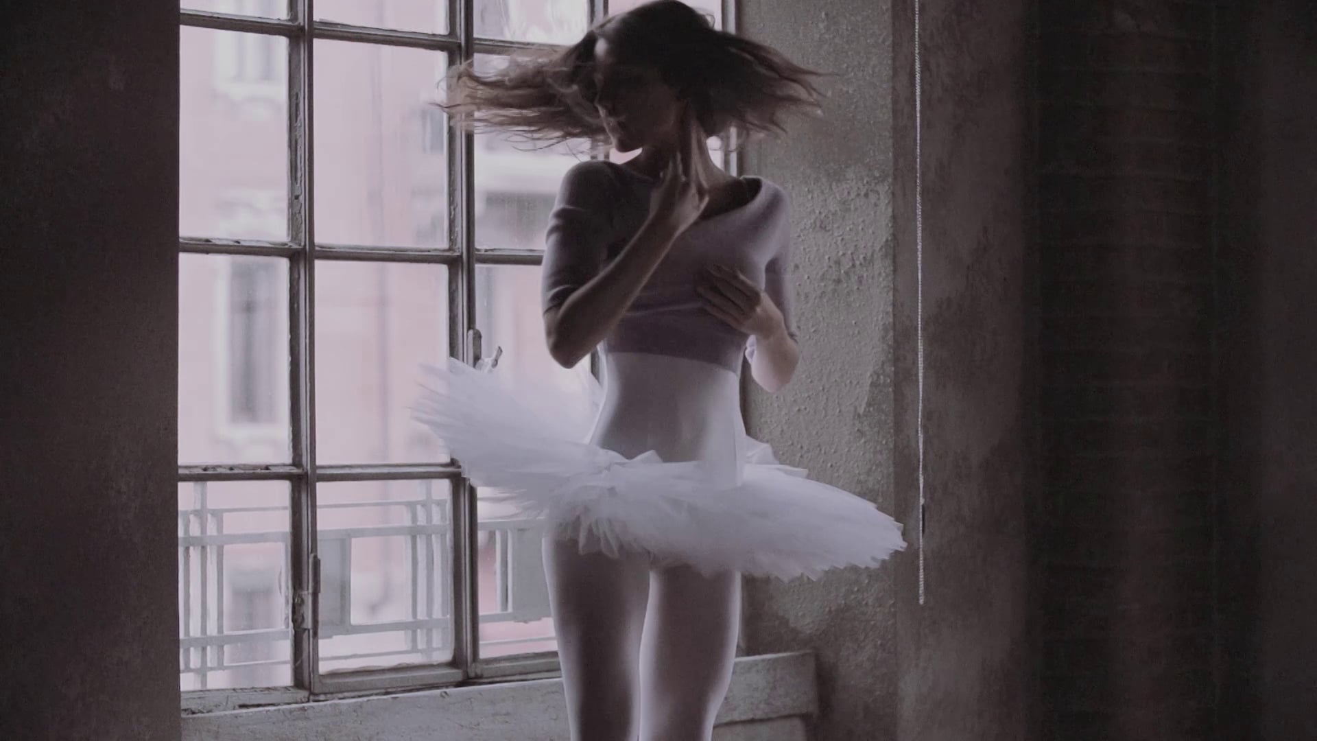 Cissonne Dancers Fashion Video