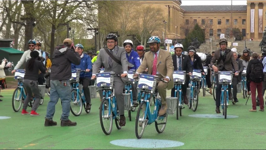 Philadelphia's Old-Fashioned Streets Make It a Great Bicycle City