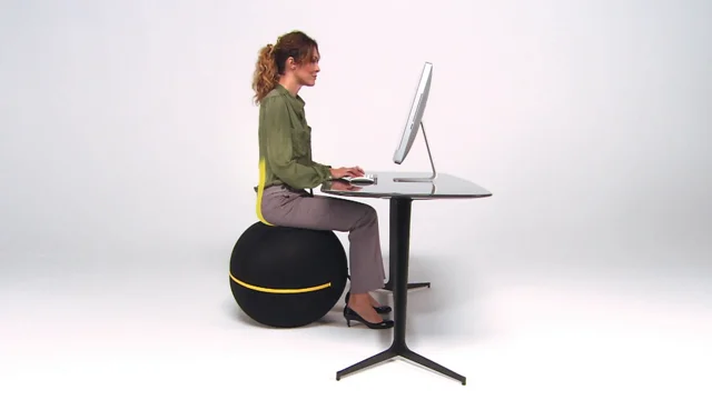 Yoga ball for pilates, fitness: Technogym Wellness Ball Home