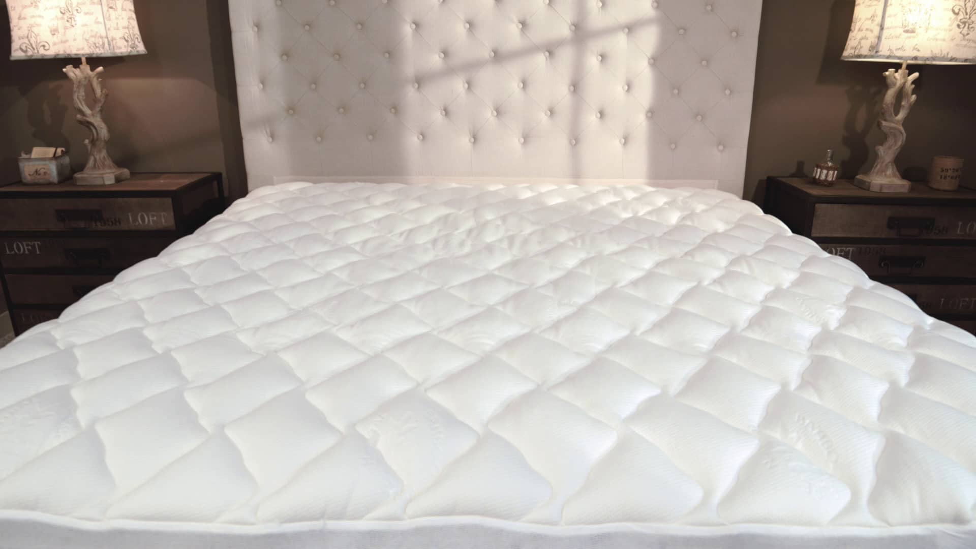 Bamboo Top Mattress Pad 010815 on Vimeo