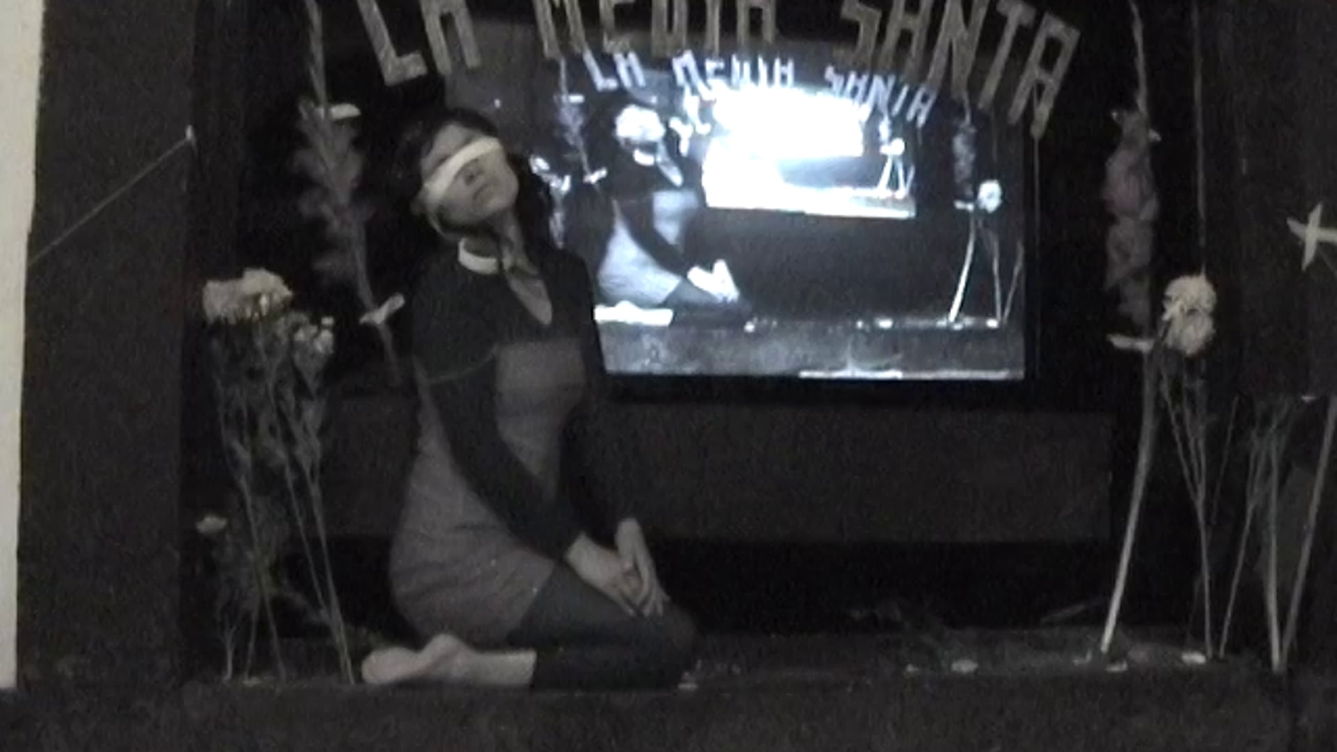 La Media Santa - acción en espacio público