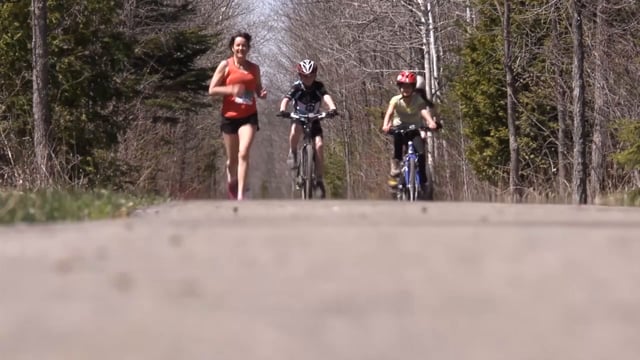 Reportage : La Course Relais Argenteuil amasse pr&egrave;s de 35 000$ (Zone 11 mai 2015 p.04)