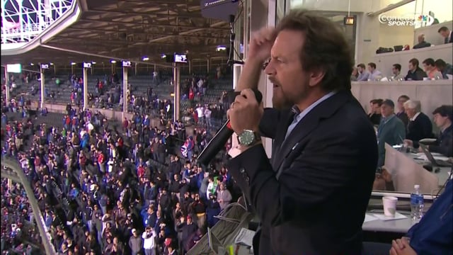 Eddie Vedder sings 'Take Me Out to the Ballgame' at Cubs' World Series 