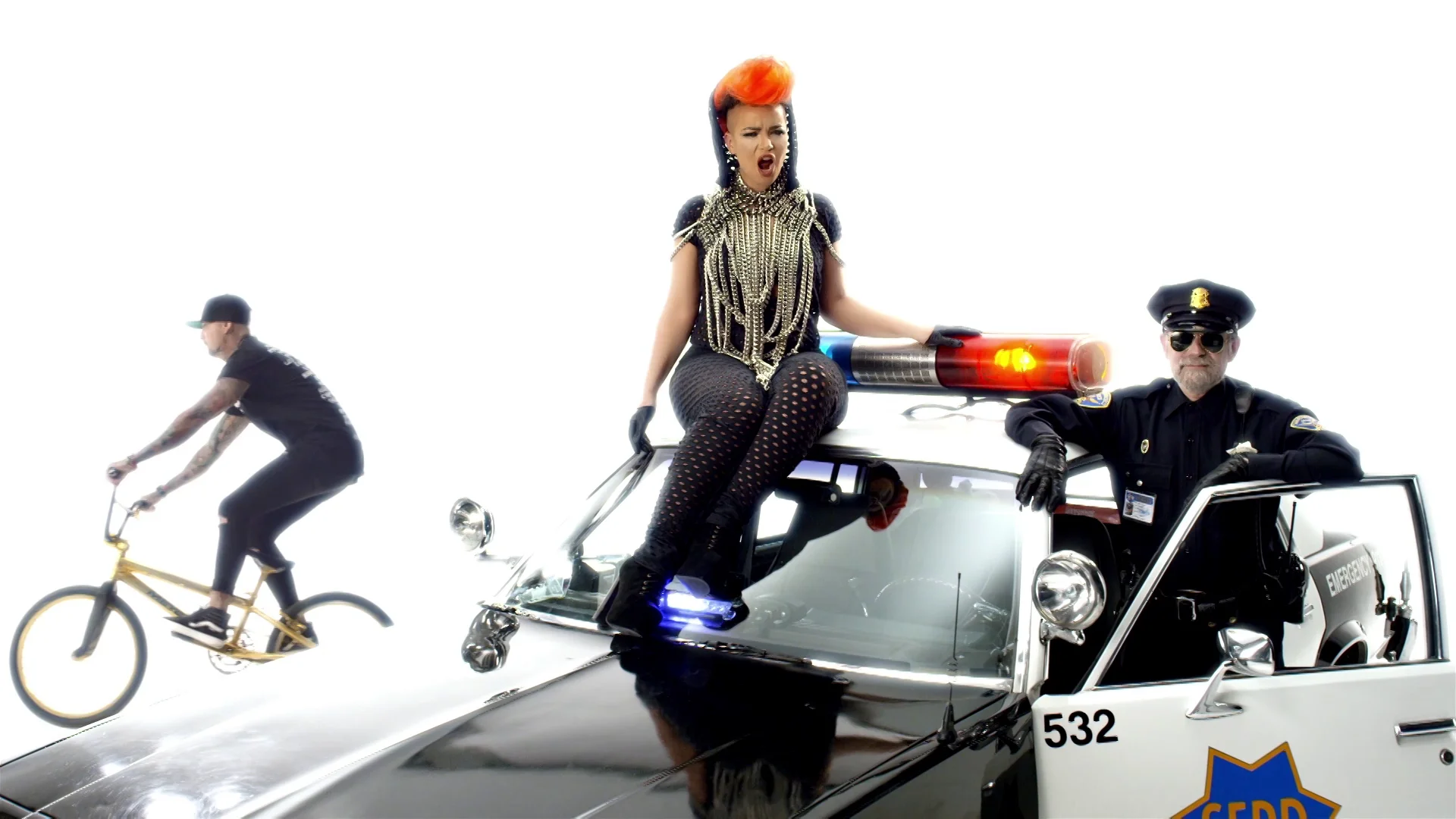 Hey mister policeman. Хей Мистер полисмен. Eva Simons policeman. Eva Simons & Konshens - policeman.