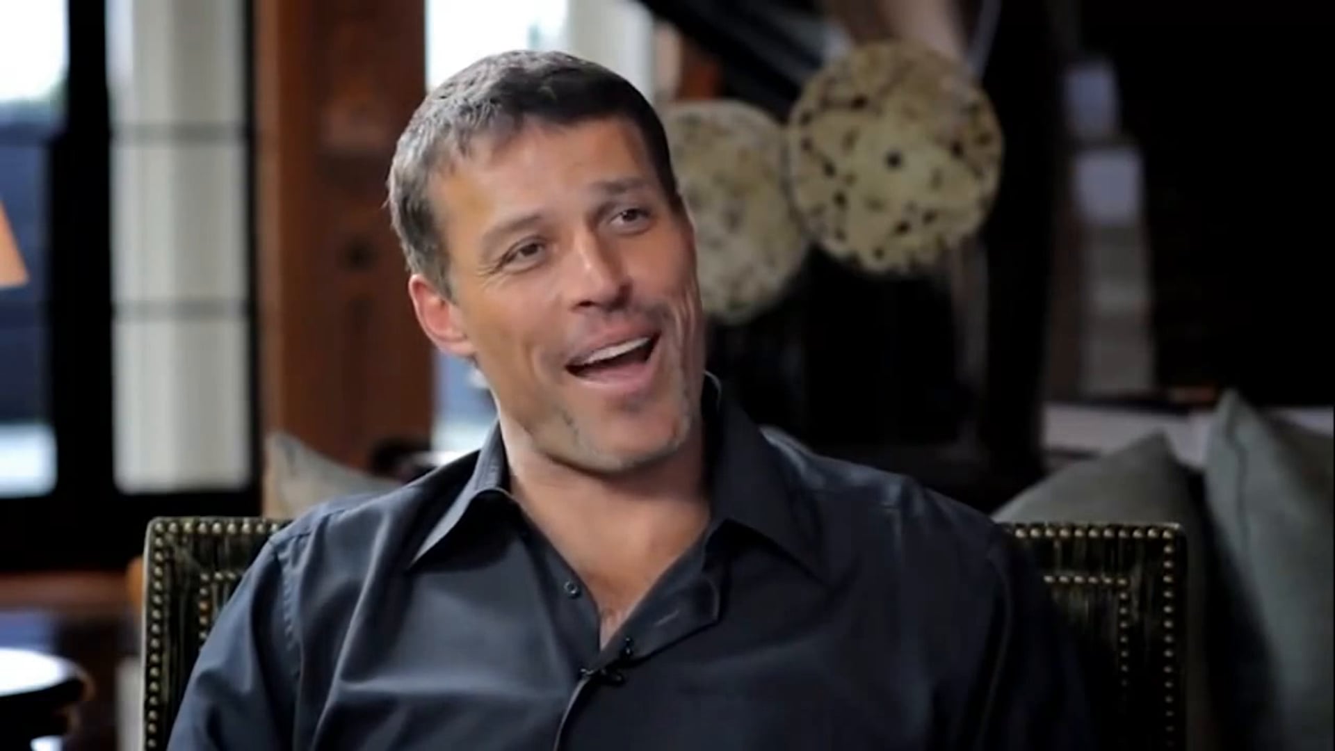 Best Selling Author Tony Robbins