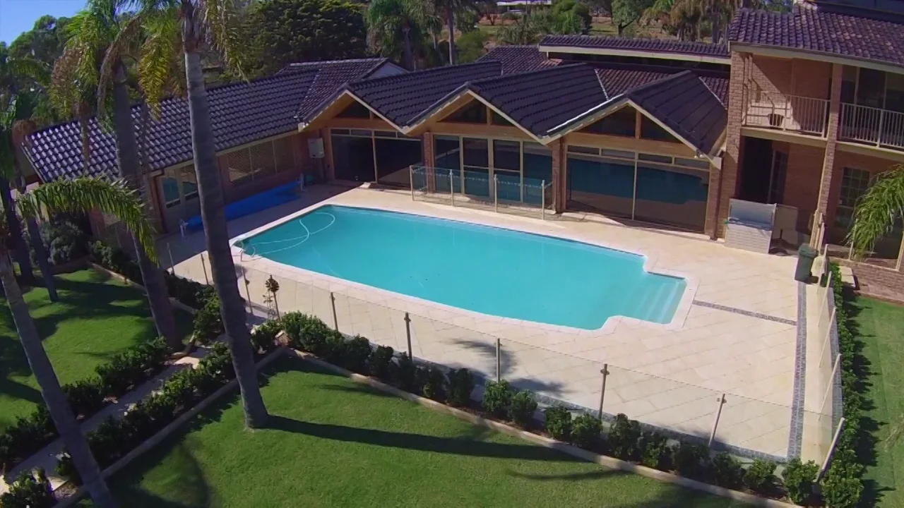 Geraldton Real Estate First National Real Estate on Vimeo