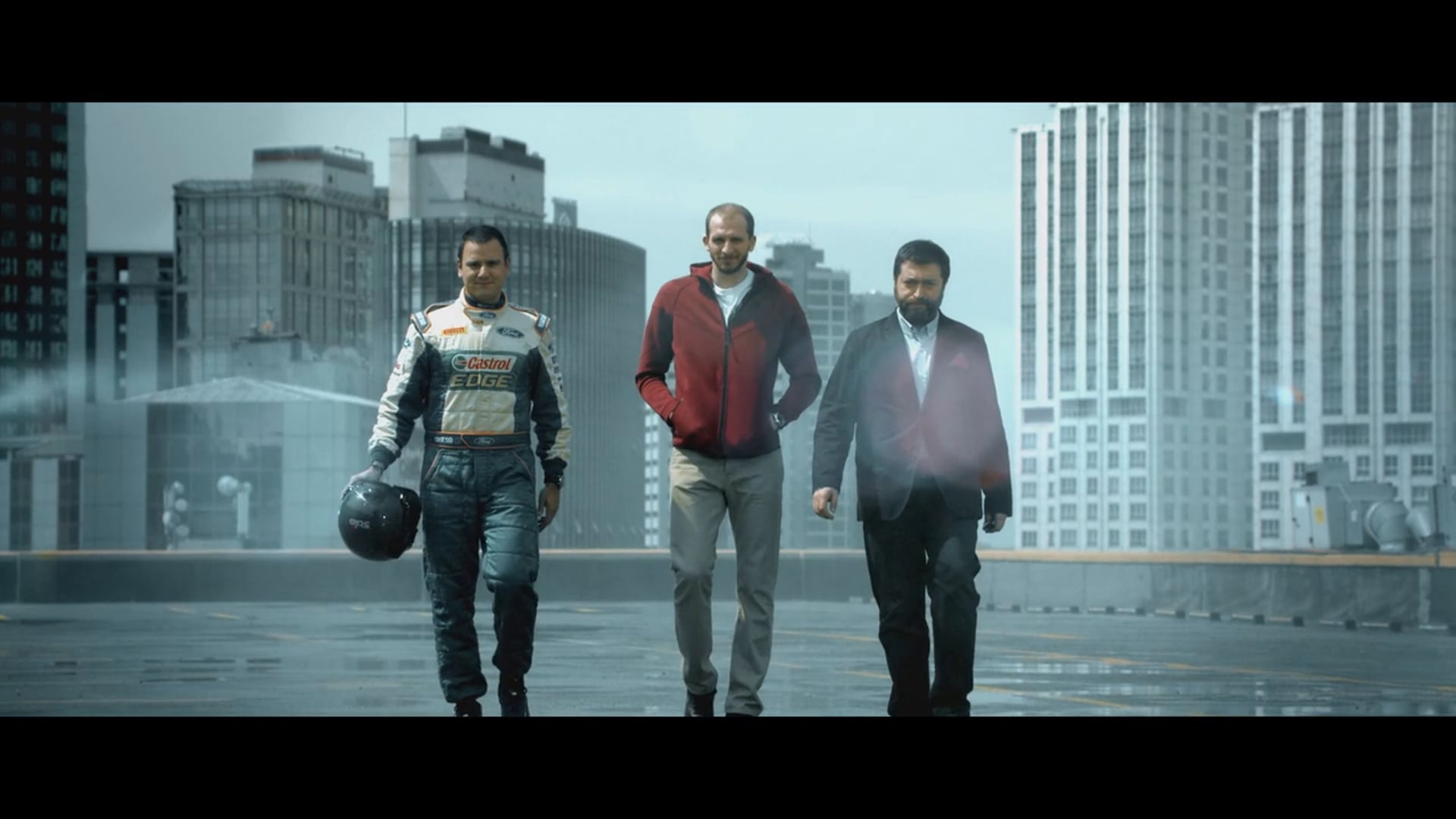 Castrol - Titanyum Gücünde Yaşayanlar