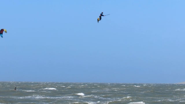 Kiteloop On The Cabrinha FX