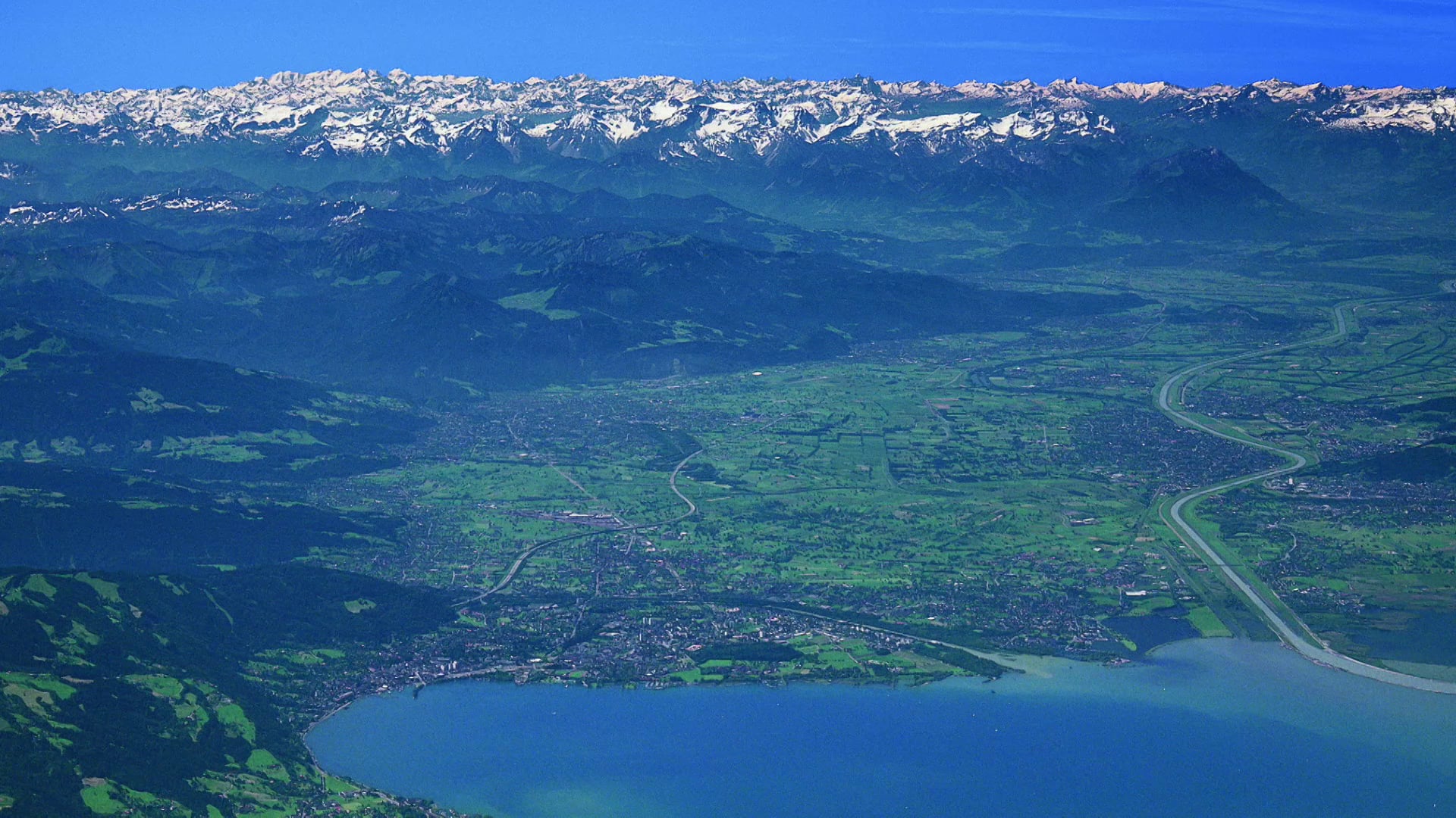 Боденское озеро. Боденское озеро Германия. Боденское озеро Австрия. Bodensee озеро в Германии. Боденское озеро Швейцария.