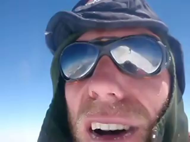 Bestigning af Europas højeste Elbrus, 5642 m. on Vimeo