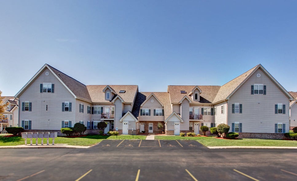 Menomonee Parkway Apartments on Vimeo