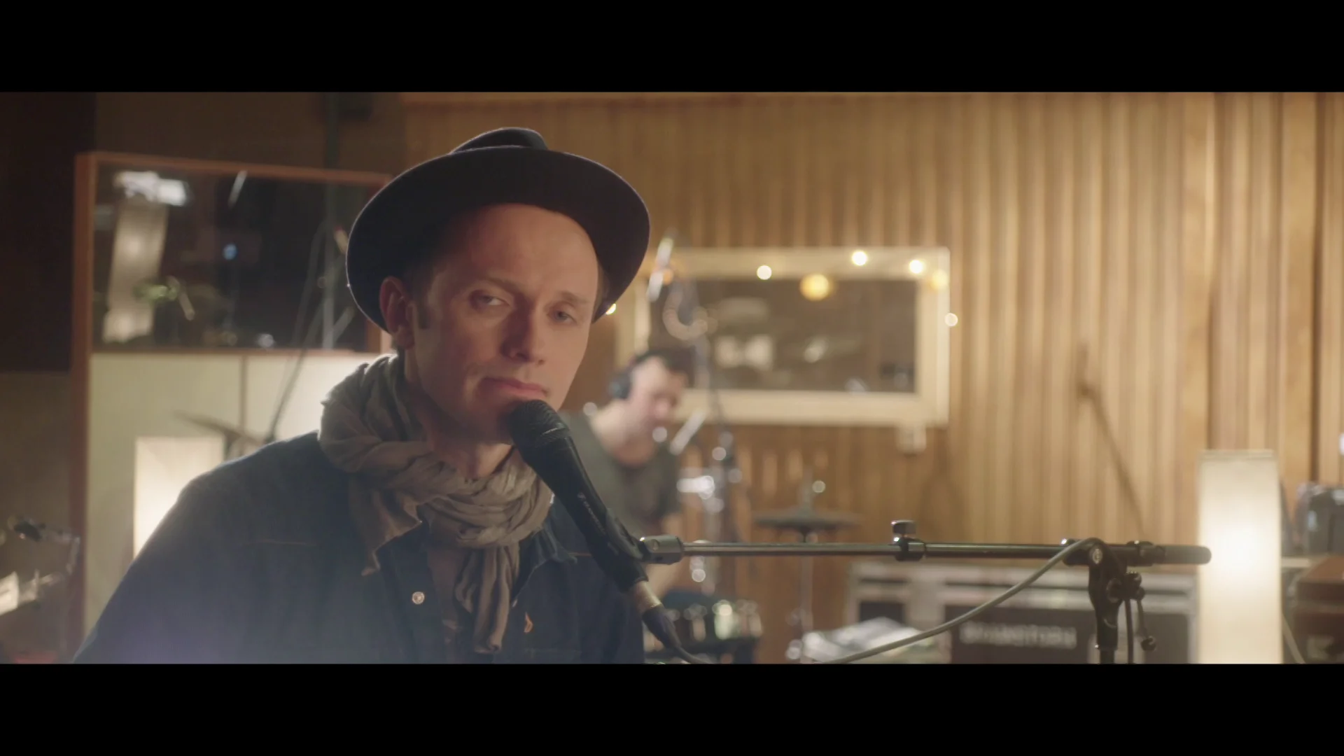 Брейнсторм клипы. Брейнсторм клипы. Brainstorm colder клип. Brainstorm - контакты клип. Брейнсторм апа.