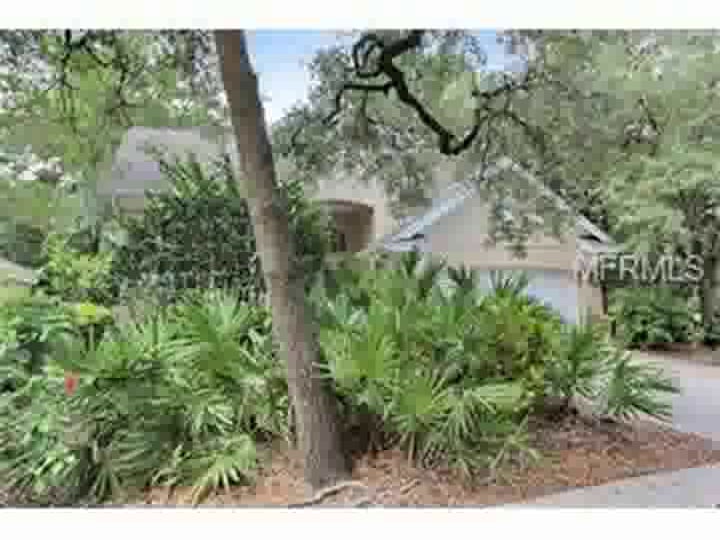 2220 GREEN OAKS LANE on Vimeo