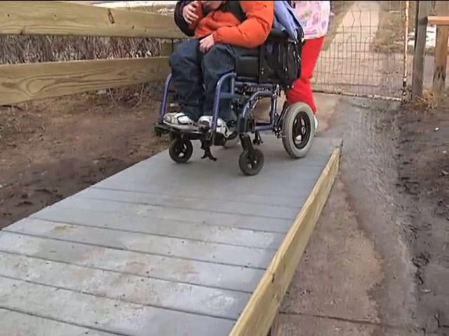 Cheyenne Bus Drivers Build Wheelchair Ramp for Student on Vimeo