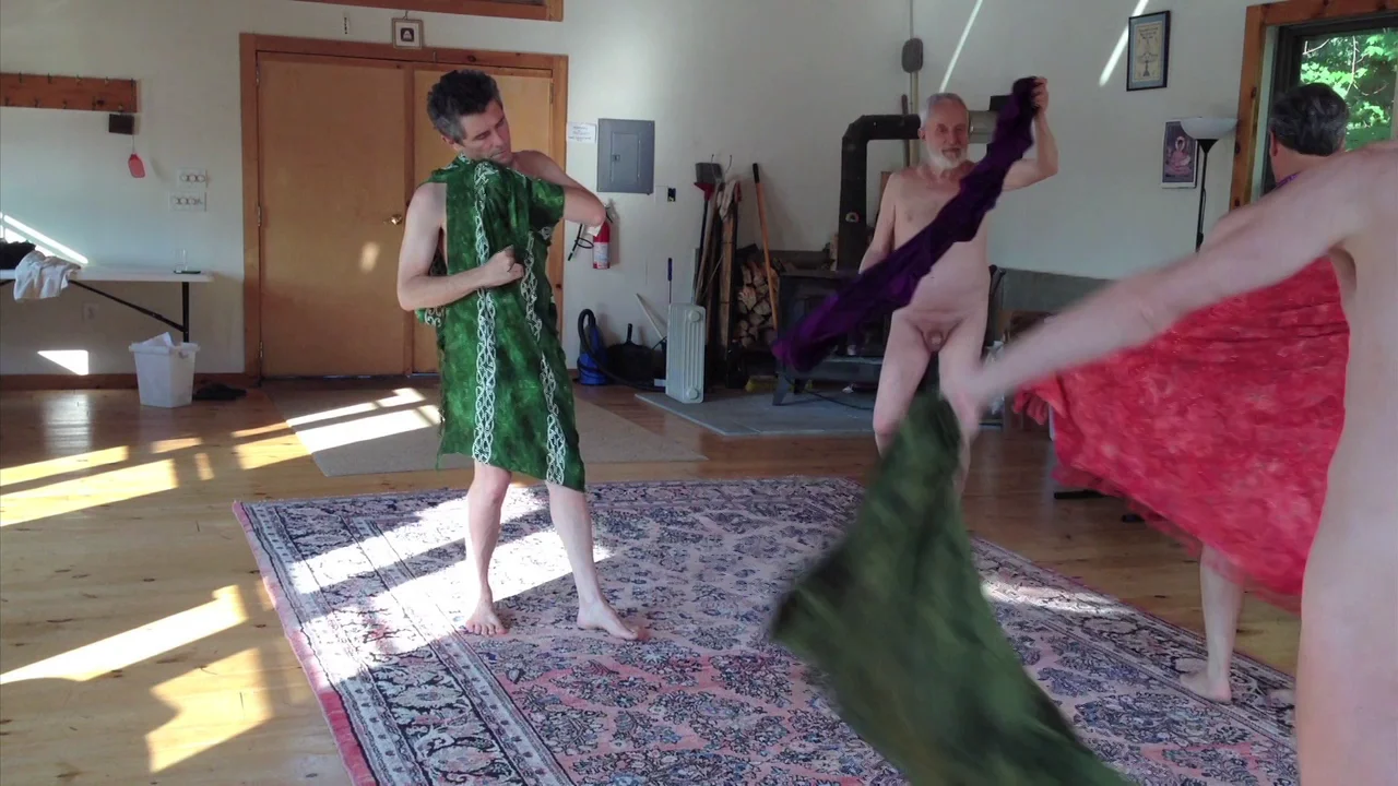 Sarong Dance