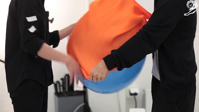 花に見えて、実は服でしかないという事実 / ISSEY MIYAKE「PLEATS PLEASE FLOWERS」