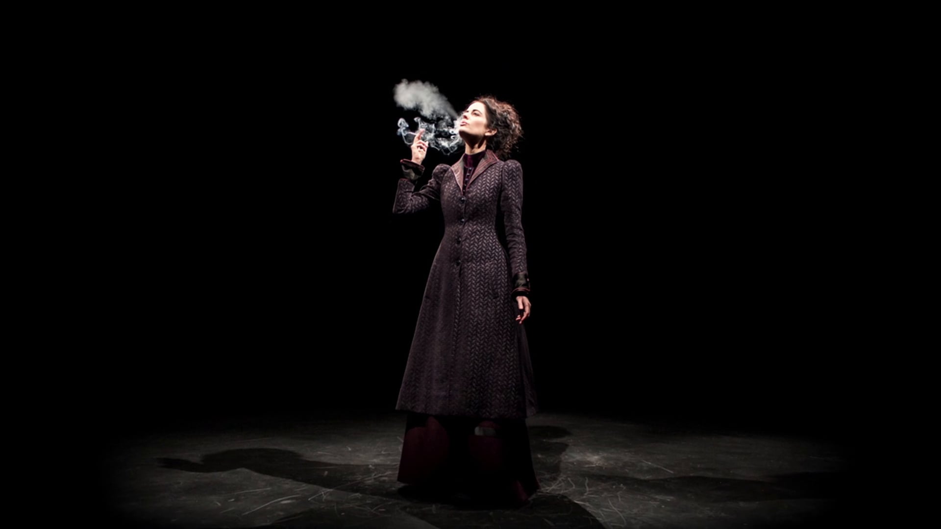 Showtime. Penny Dreadful (Season 2) Promo: Master Director's Cut