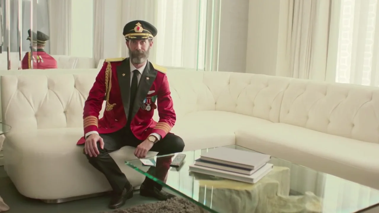 captain obvious hotels actor