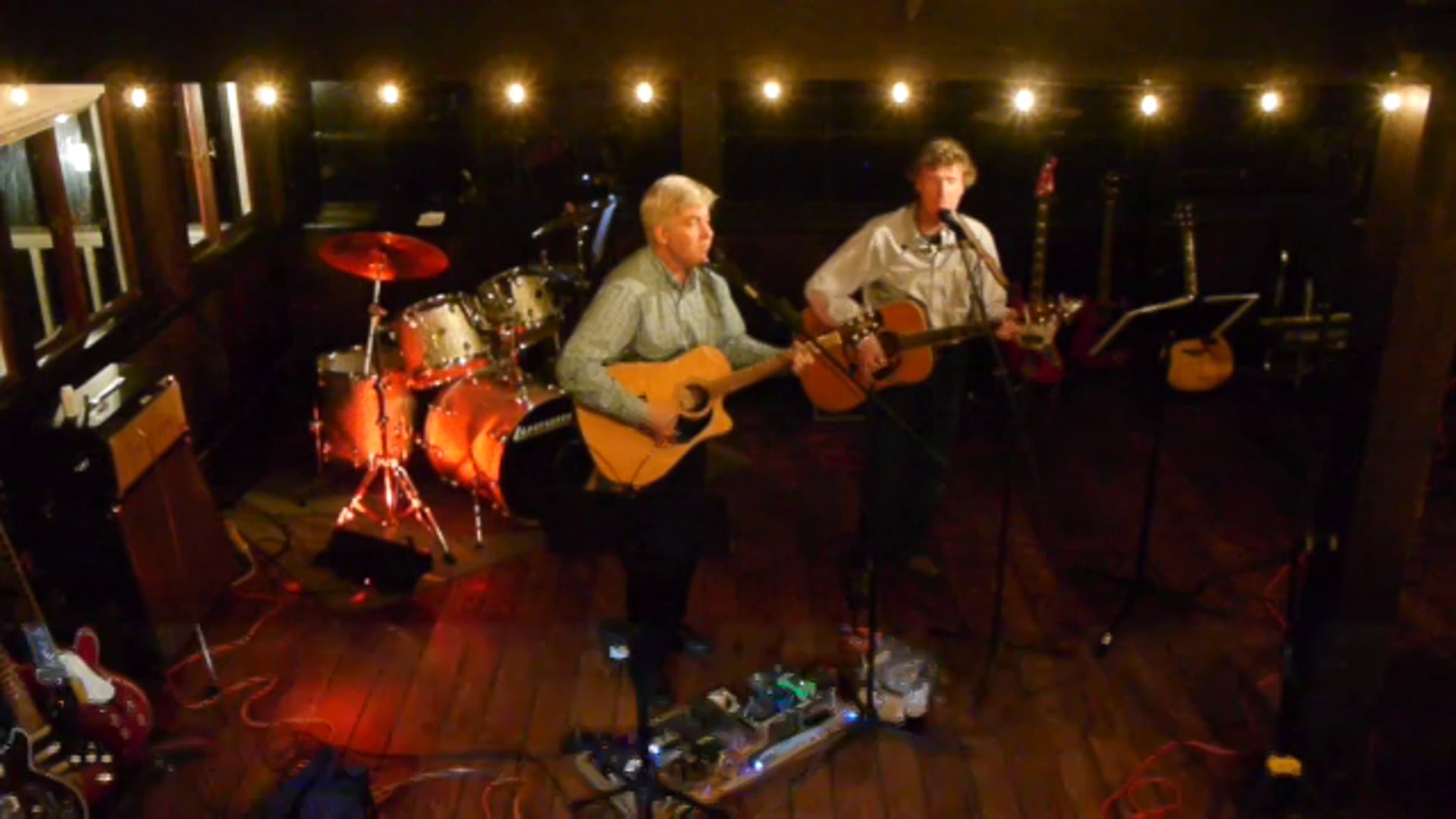 Promotional video thumbnail 1 for 2JAM Acoustic