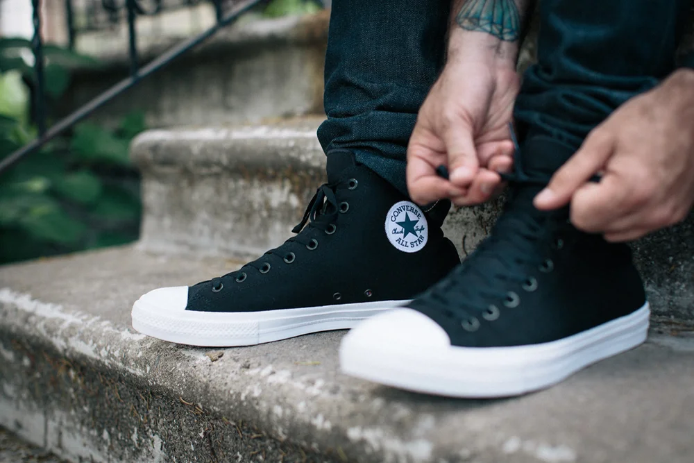 HUSTLE TV A Closer Look at The Converse Chuck Taylor All Star II