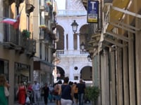 VICENZA – LITI ESTIVE, IL CALDO DA' ALLA TESTA