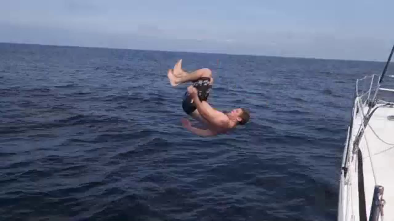 Robby & Rand Stay Cool in the Cleanest Water in New Jersey
