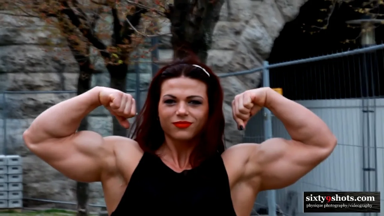 Oana discount hreapca biceps