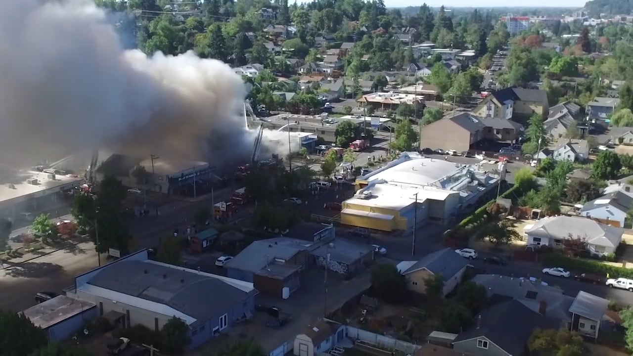 Southtown Lanes Fire, Eugene Oregon 08052015 on Vimeo