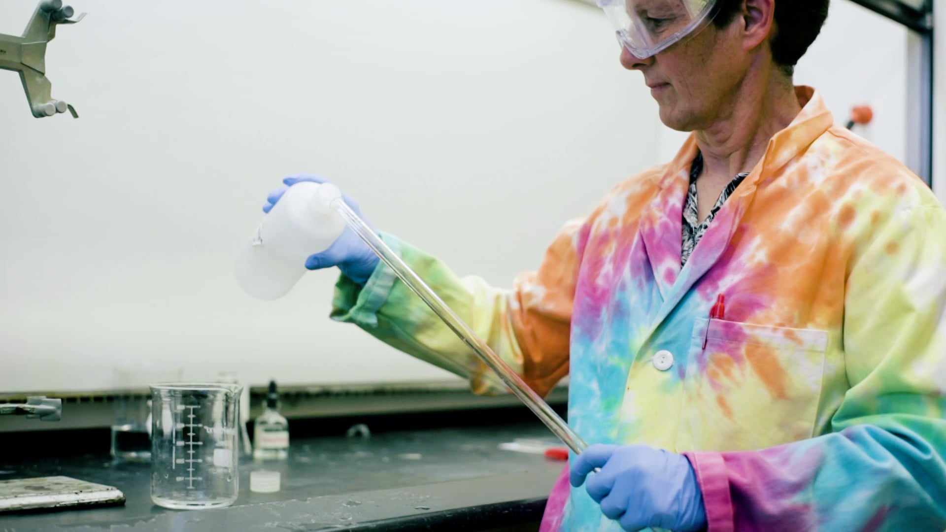 2. Cleaning Buret on Vimeo