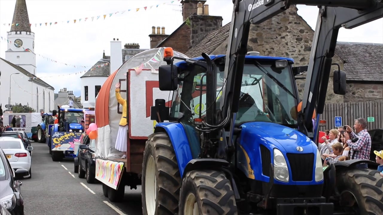 Comrie Float Parade 2015 on Vimeo