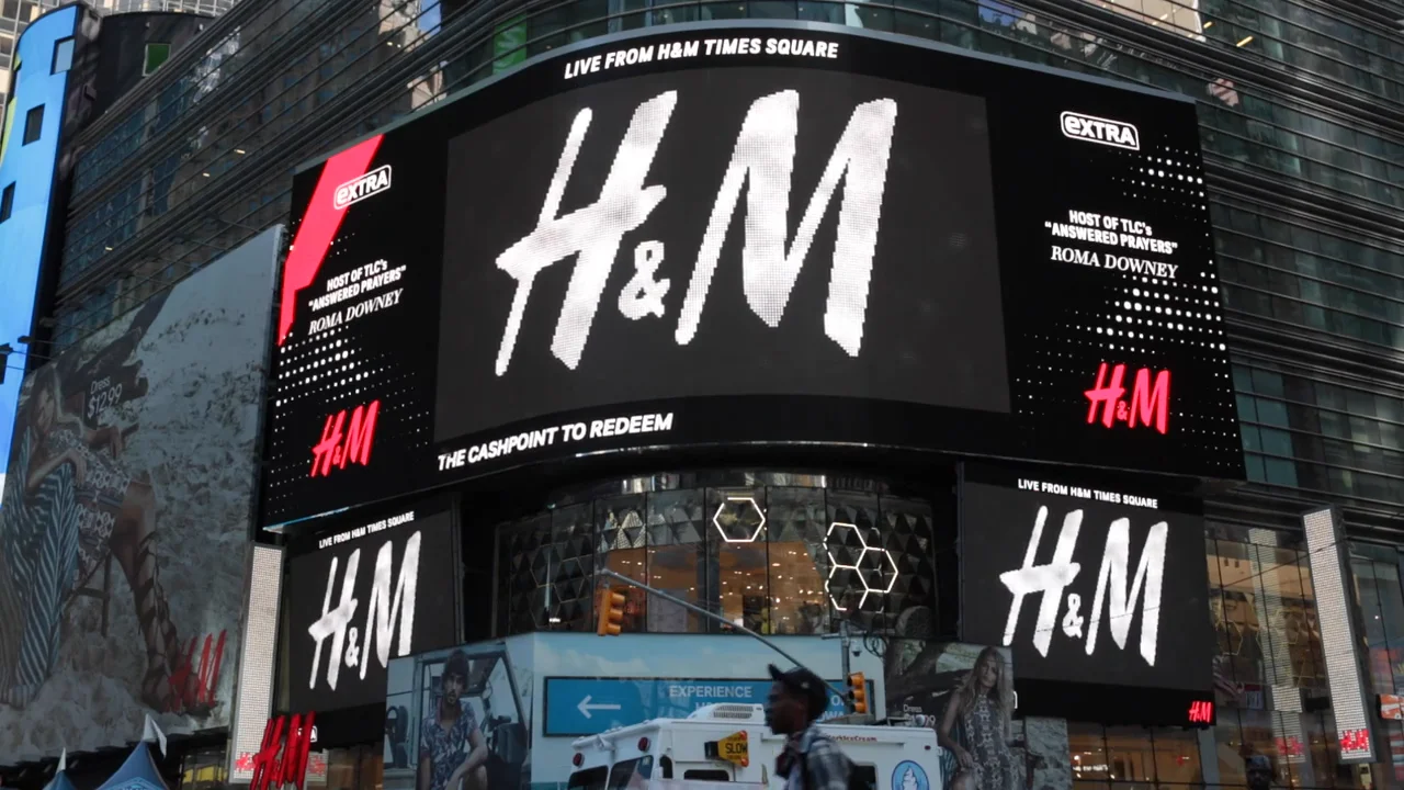 H M Extra on Time Square