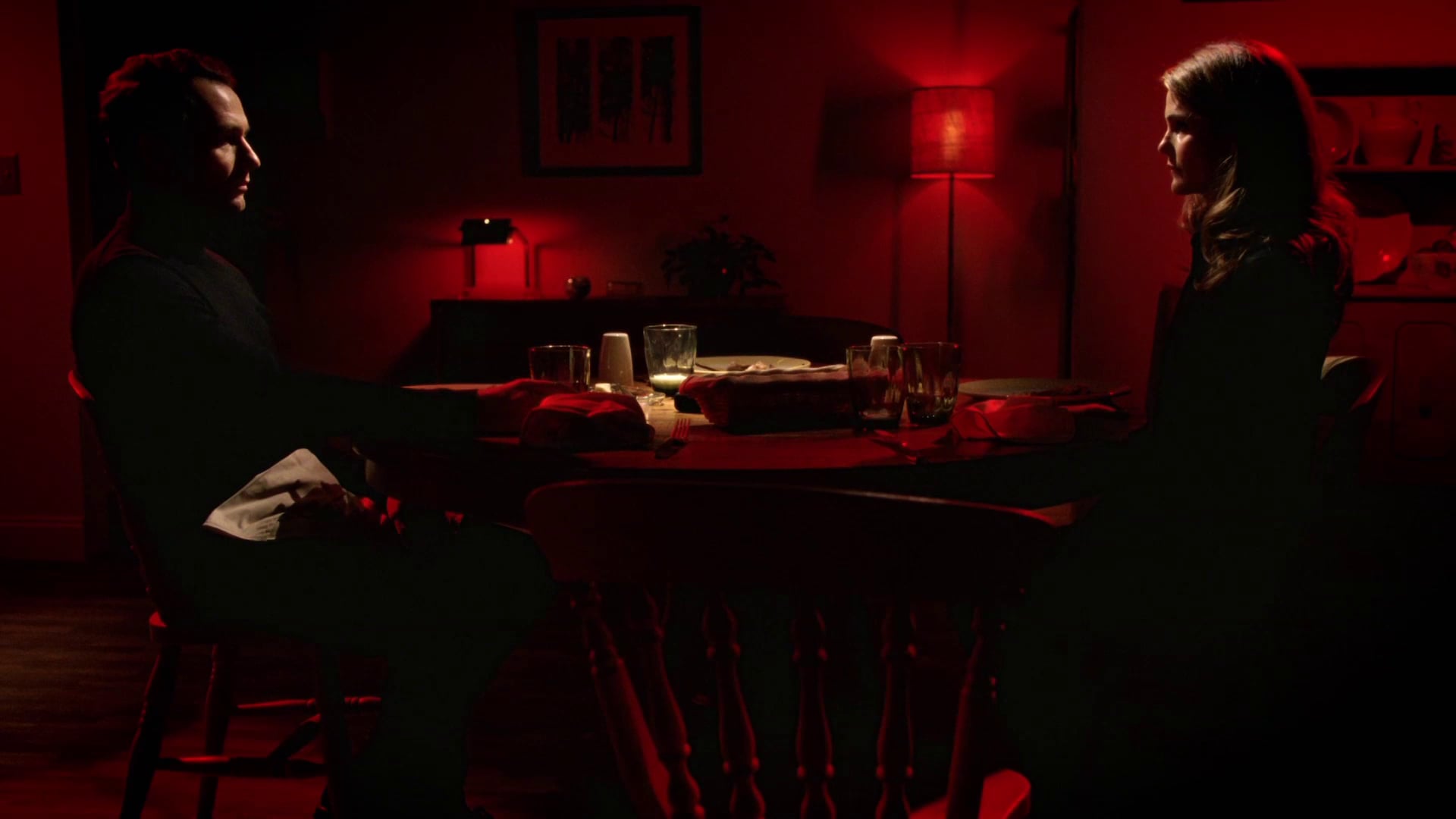 The Americans S2 - TV30 "Dinner Table"