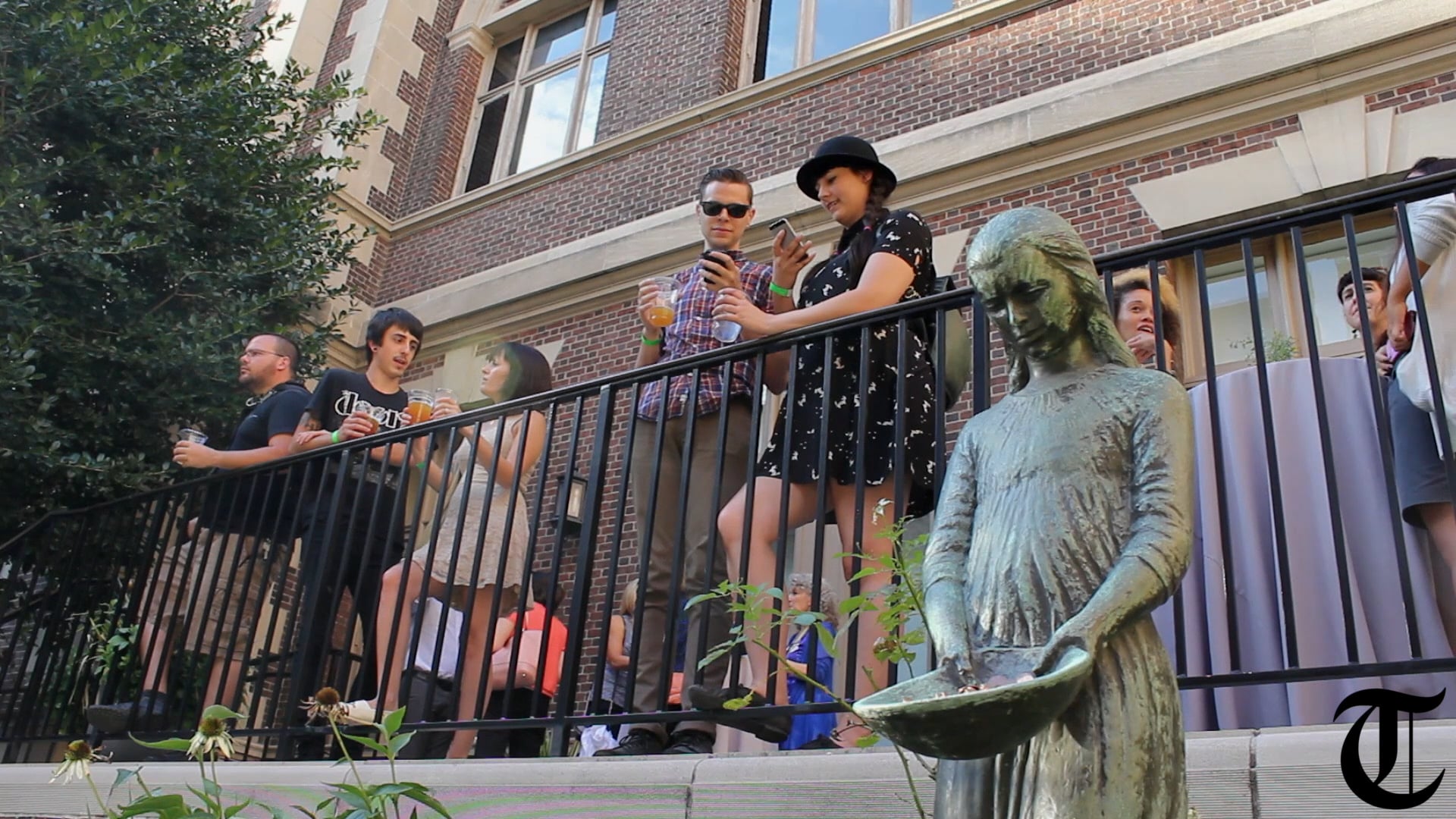 Mütter Museum Beer Garden