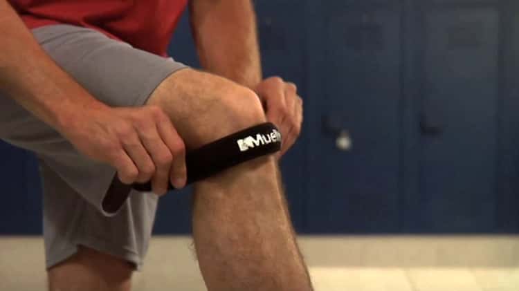 Jumper's Knee Strap — Mueller Sports Medicine on Vimeo