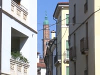 VICENZA – RISSE E MINACCE AI COMMERCIANTI, PAURA A PONTE SAN MICHELE