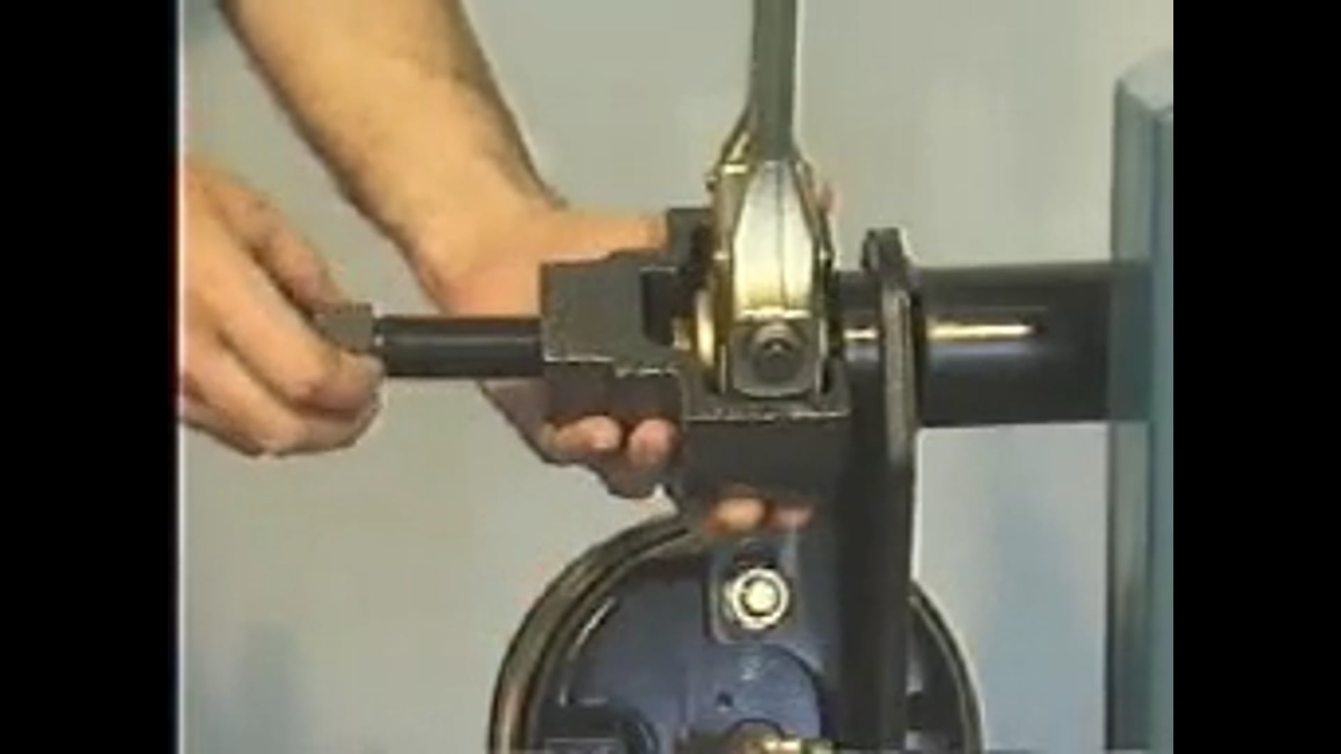 Video of Tiger Tool Manual Slack Adjuster Puller
