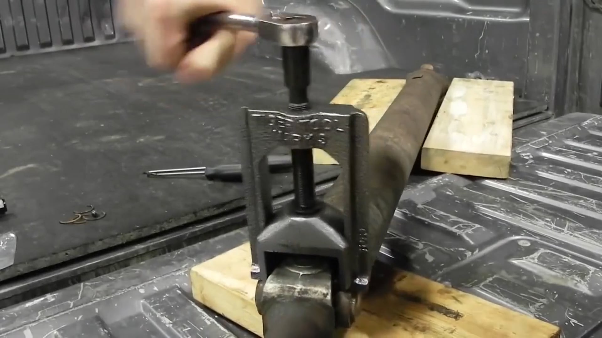 Video of Tiger Tool Automotive U-Joint Puller