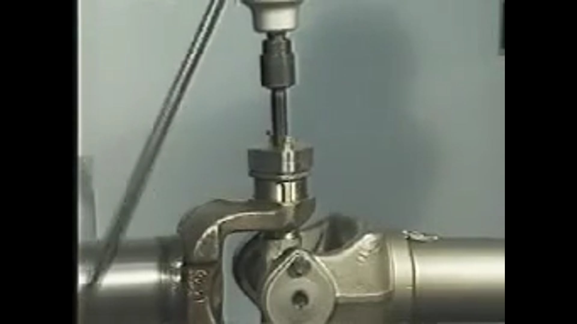 Video of Tiger Tool Bolt-Retained Bearing Cup Installer