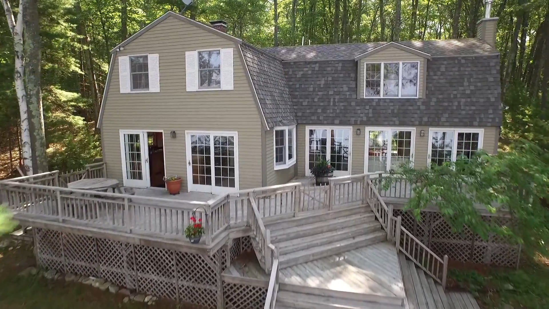 34 Rattlesnake Island on Lake Winnipesaukee, Alton NH on Vimeo