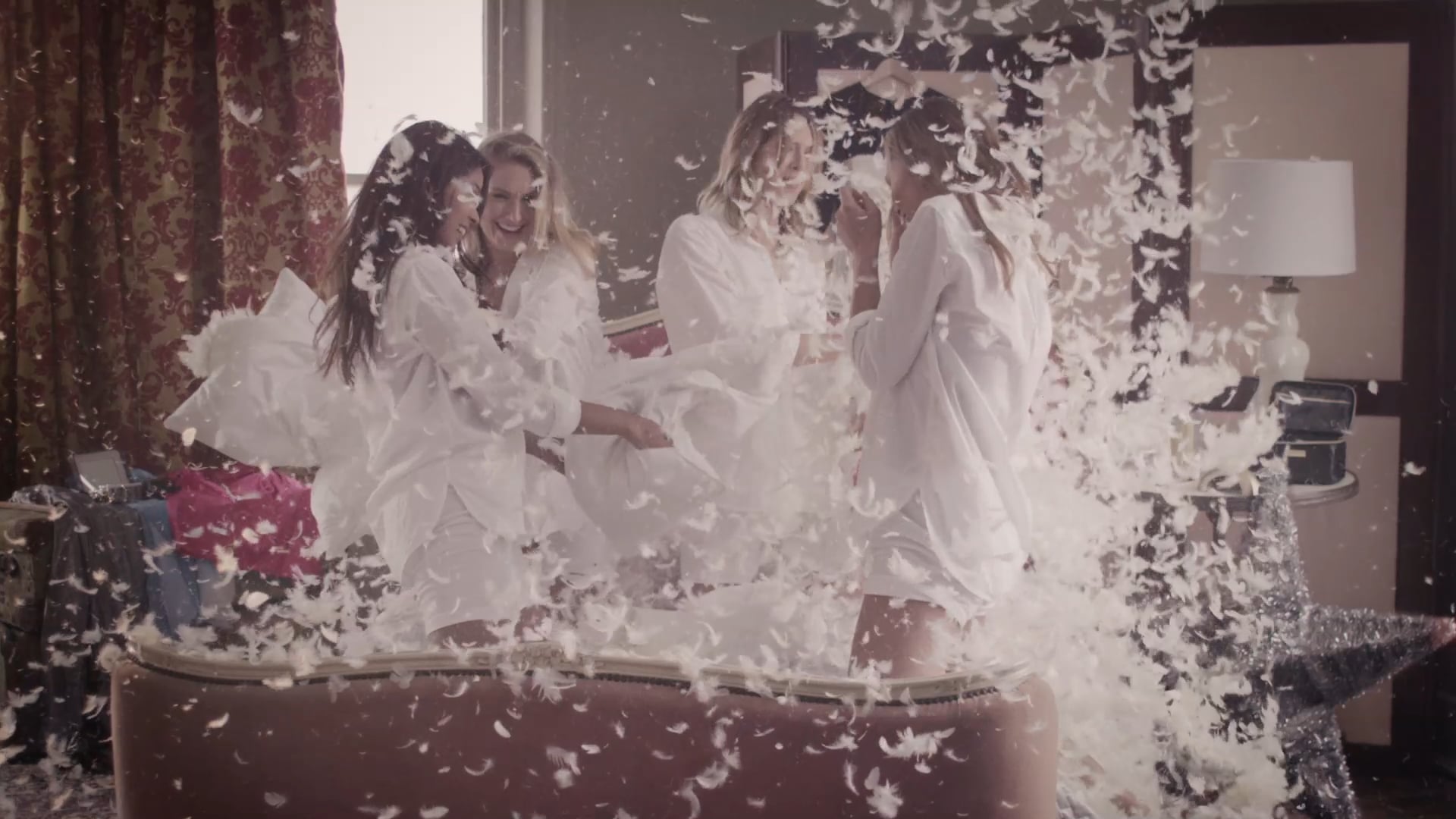 Directors Cut - Sally SalonServices 'Perfect Christmas Gifts'