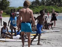 MANUEL, SURF E SOLIDARIETA' DA VICENZA AL MADAGASCAR