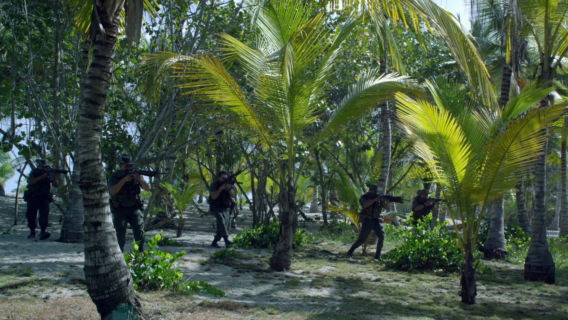 Narcos - TV30 "Critics Spot"