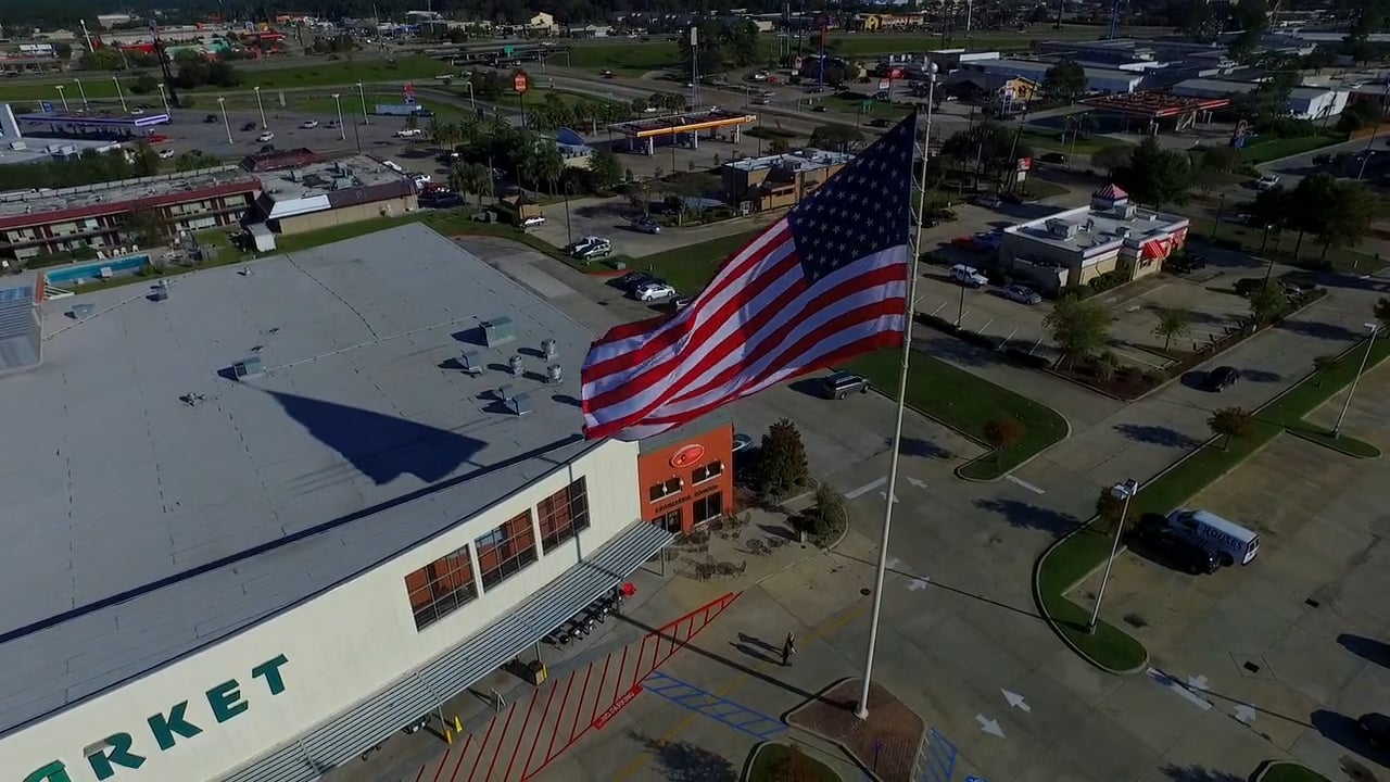 Rouses Slidell American Flag on Vimeo