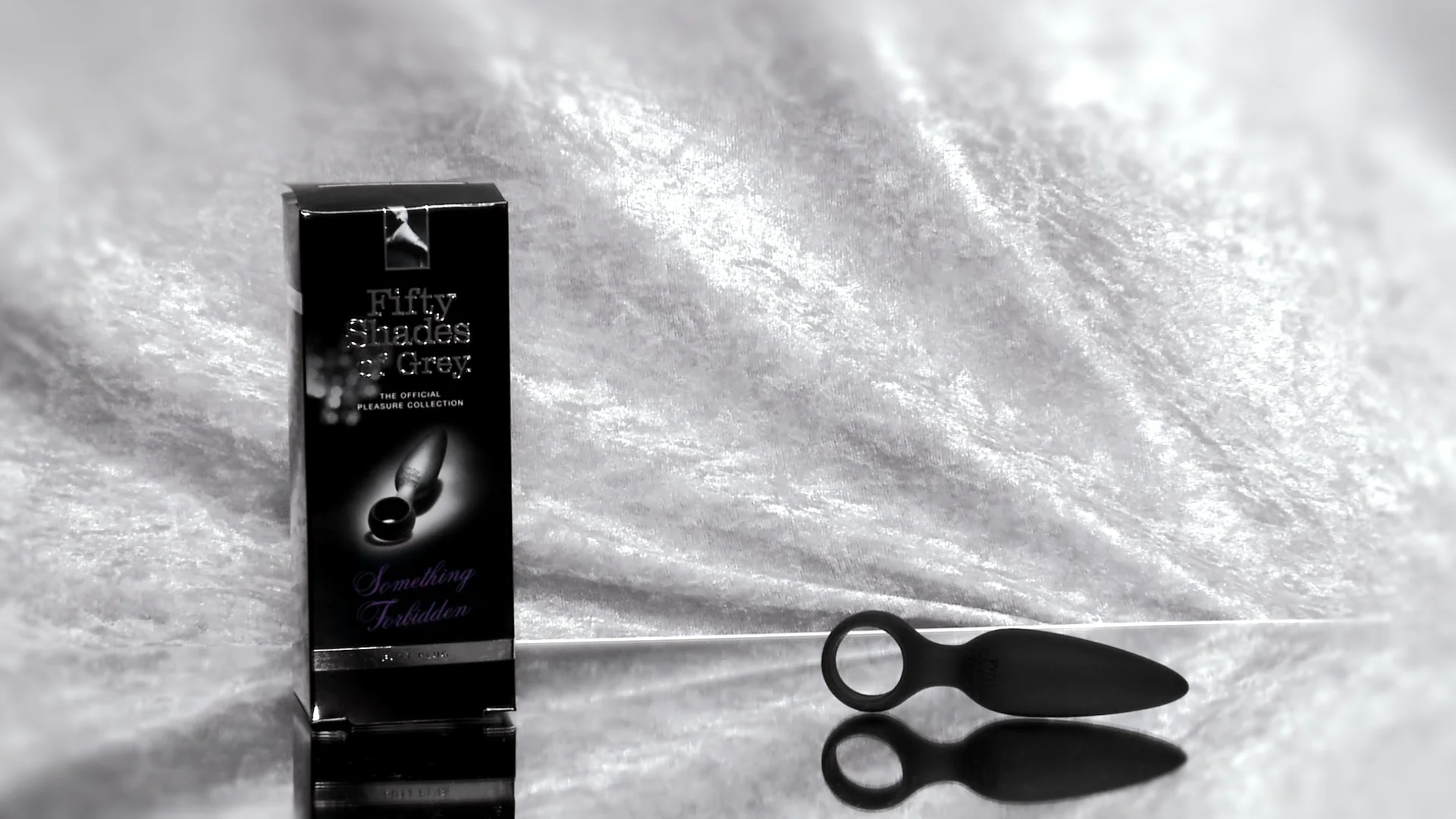 Fifty Shades of Grey No Peeking Blindfold Twin Pack