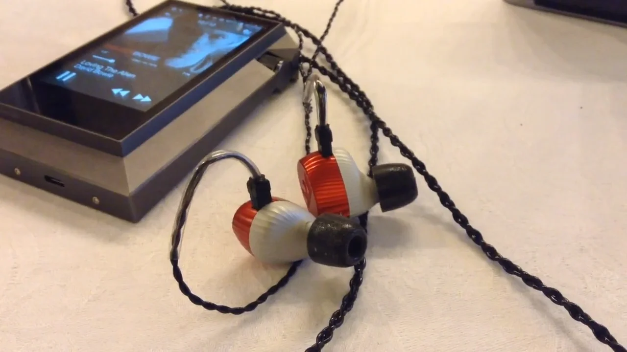 Noble Audio BTS and Kaiser 10U IEM at Fujiya Avic 2015 | Darko.Audio