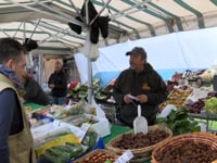 VICENZA – MERCATO IN VIALE ROMA, LA PAROLA AGLI AMBULANTI